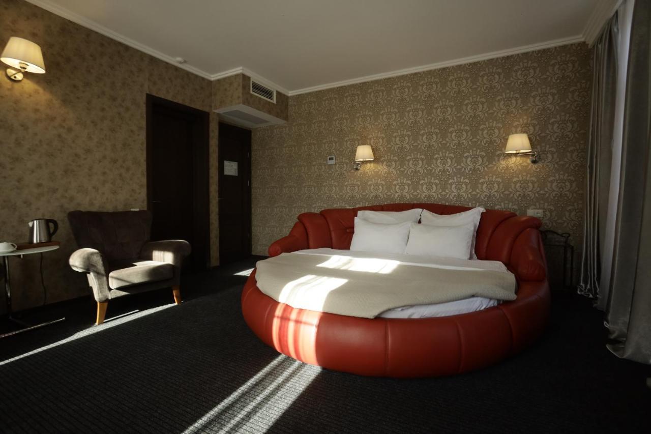 Redline Hotel Тбілісі Екстер'єр фото