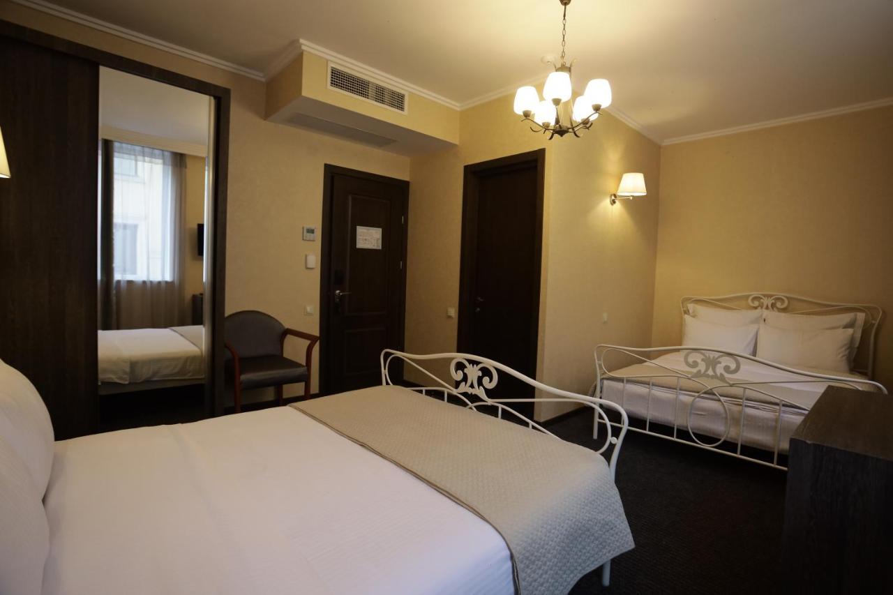 Redline Hotel Тбілісі Екстер'єр фото