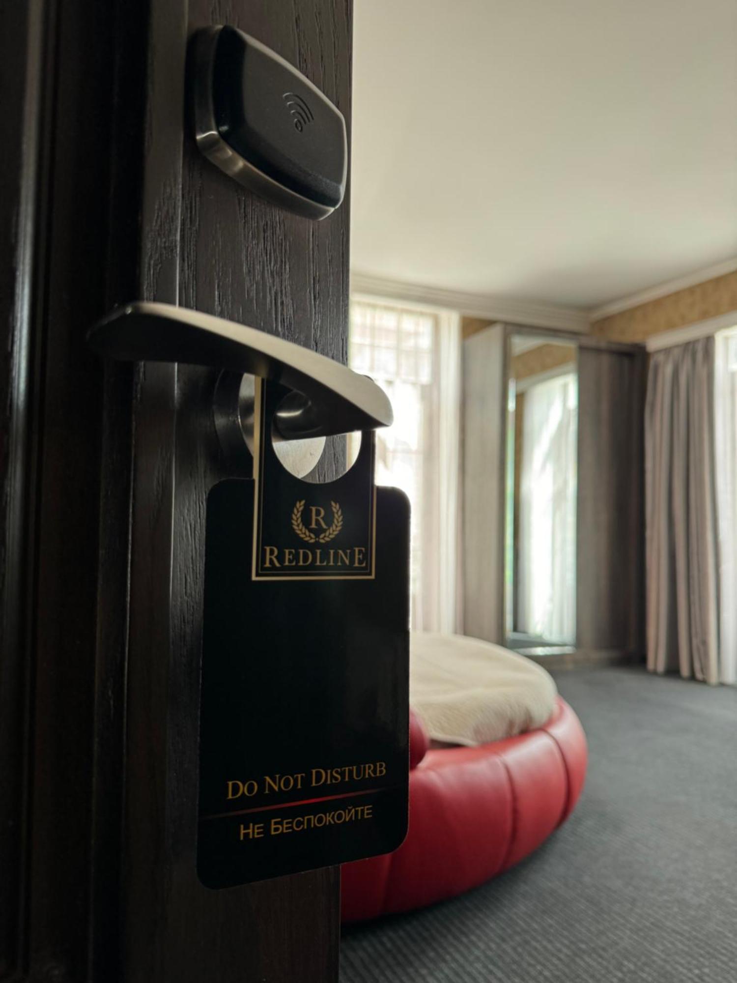 Redline Hotel Тбілісі Екстер'єр фото
