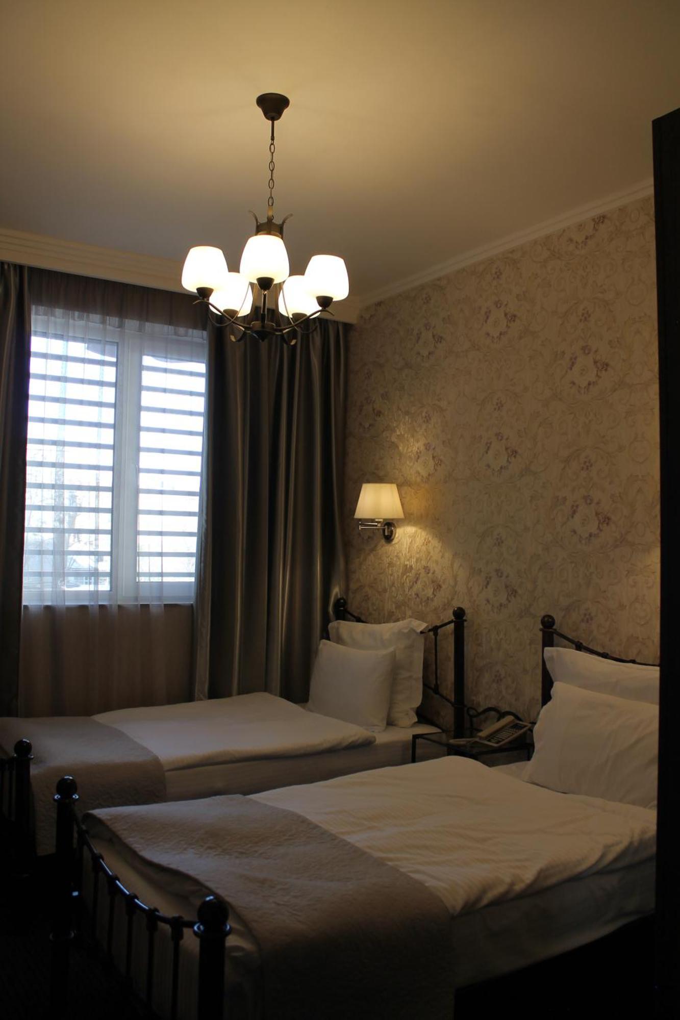 Redline Hotel Тбілісі Екстер'єр фото