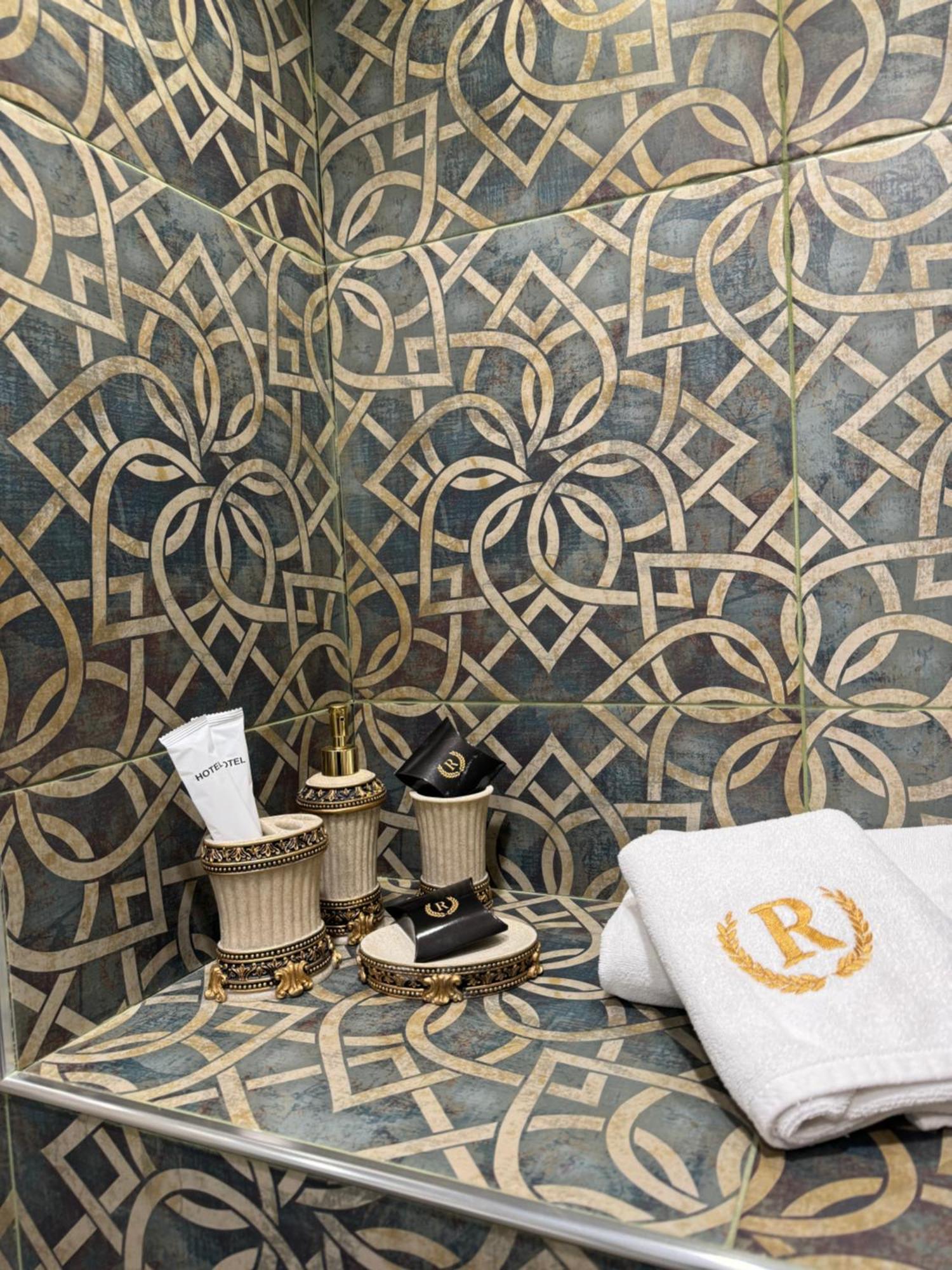 Redline Hotel Тбілісі Екстер'єр фото